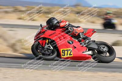 media/Nov-16-2025-Race Pace (Sun) [[8c5fa54630]]/Verified Riders/9-Turn 16 (150pm)/